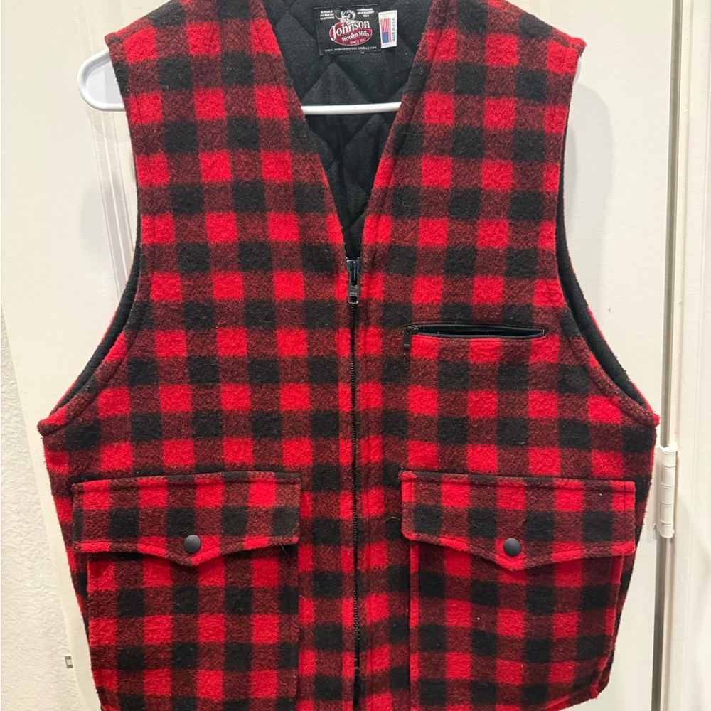 Johnson Woolen Mills Red Black Plaid Vest